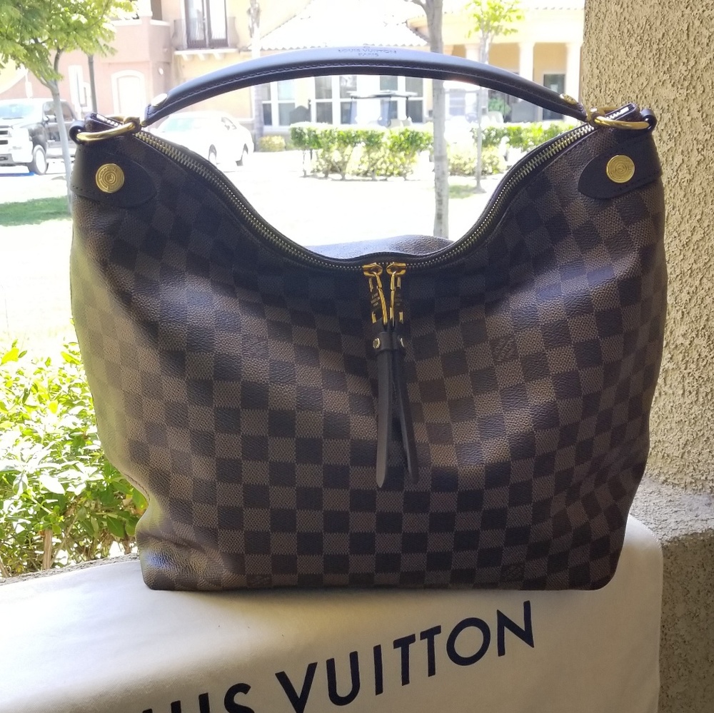 LOUIS VUITTON